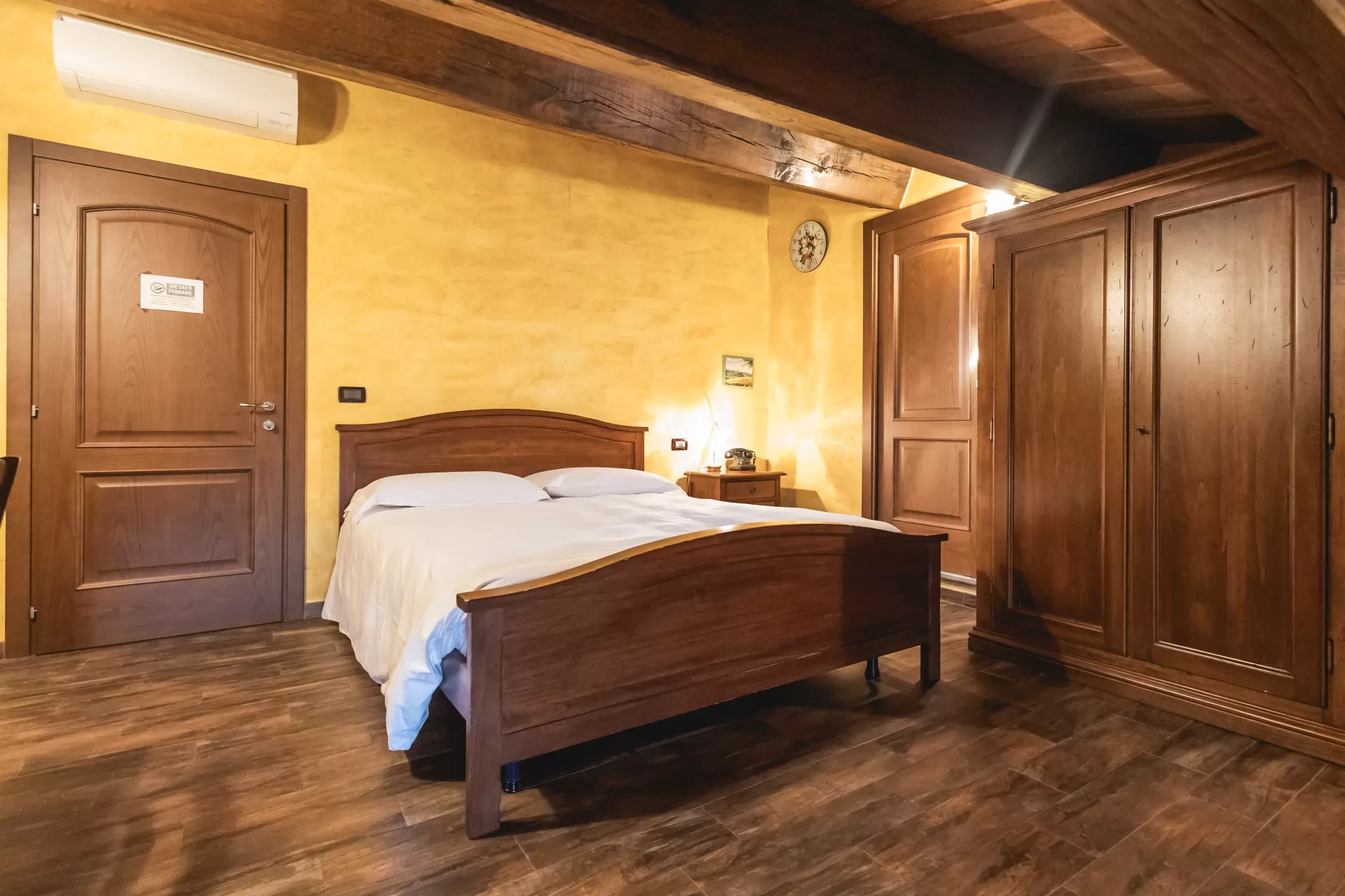 Camere Standard “Fernando Gualtieri” – Essenzialità e comfort (16 mq)